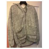 Nice Warm Urban Outfitters size M hoodie