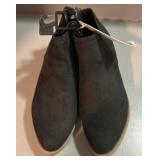 Brand new/tags size 7 1/2 W core ankle black