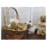 Basket vintage critters - Gund, Russ, etc...