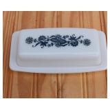 Pyrex Old Town - Blue Onion Butter Dish