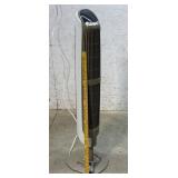 Lakewood Oscillating Fan - works/ remote needs