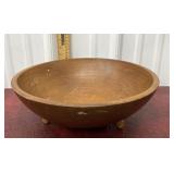 Woodcraftery Footed dough bowl