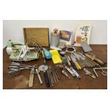 retro kitchen - 2 Mixers, Cookie press, etc...