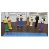 8 Pez - star wars, flintstones, Donald duck,