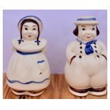 Shawnee Pottery 5" Dutch Couple Shakers