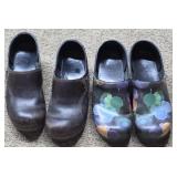 2pr Dansko shoes size 41-42 - showing some wear