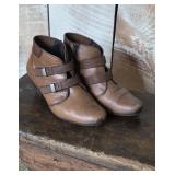 Size 42 Taos Italy leather boots