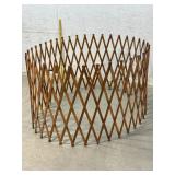 Oak Expanding Garden Trellis/ Adjustable Size