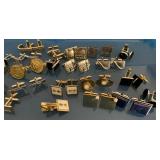 Menï¿½s cufflinks lot Swank and others