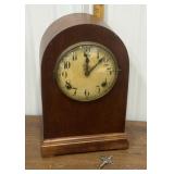 Gilbert Mantle clock w/ key