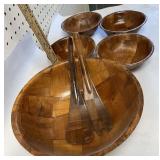 Vintage salad bowl set, great condition