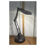 Desk lamp