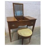 Henredon Cherry vanity with swivel stool with pop