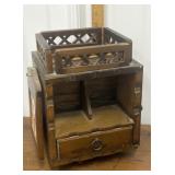 Wood spinning rack w/ 2 drawers