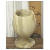 Onyx cup *small chip on bottom edge