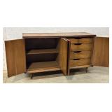 Unagusta Mid-Century Server - 54/18/32 -