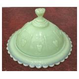 Jadeite covered / butter dish