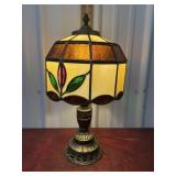 Stained glass lamp *chip missing