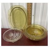 Depression glass mixing bowls set, bowl and tray