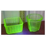 Glow glass measuring and square dish