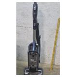 Shark vacuum cleaner works