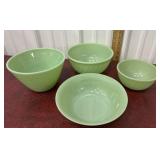 Jadeite FireKing mixing bowls 4pc