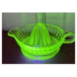 Glow glass uranium juice reamer