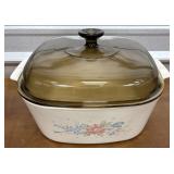 Vntg casserole. Lid stamped Pyrex, believe it is