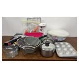 Kitchen extras - mixing bowls, mini muffin pans,