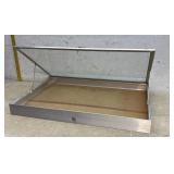 Tabletop Aluminum Showcase 34/22/3 - no key