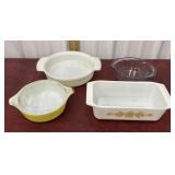 Pyrex ï¿½butterfly goldï¿½ bread dish, yellow covered