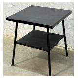 Simmons Furniture Mid-Century End Table 20/20/22