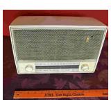 Vintage Zenith AM/FM Radio