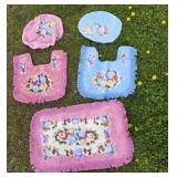 5pc 80s Grandma core bathroom rugs - old store