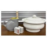 Pfaltzgraff large soup Tureen, refrigerator
