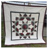 Quilt Pretty quilt. Approximately 71" X 85".