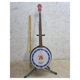 Bicentennial Banjo with stand
