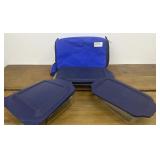 Pyrex portables carrier with 3 Pyrex lids
