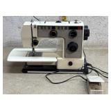 JC Penny Stretch Stich Sewing Machine - runs