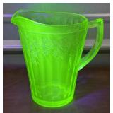 Glow uranium Jeannette Glass Company Cherry