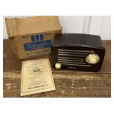 Sears Silvertone radio w/ original box *barn find