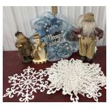 Christmas Santaï¿½s figures, wreath, snowflake