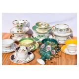 Lot of Teacups & Saucers