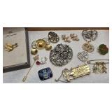 Brooches incl Krementz geese