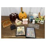 End of consignment goodies, mugs, napkin holder,