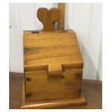 Primitive wood box