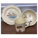 Early childï¿½s dishware.- Roseville? Tom Thom & The
