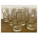 These mid-century modern tumblers w/ textured
