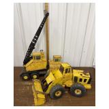 Metal construction vehicles- 1 tonka