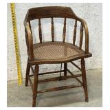 Barrel Back Arm Chair (oak)